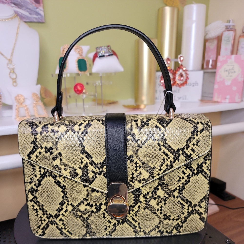 Gorgeous shoulderBag